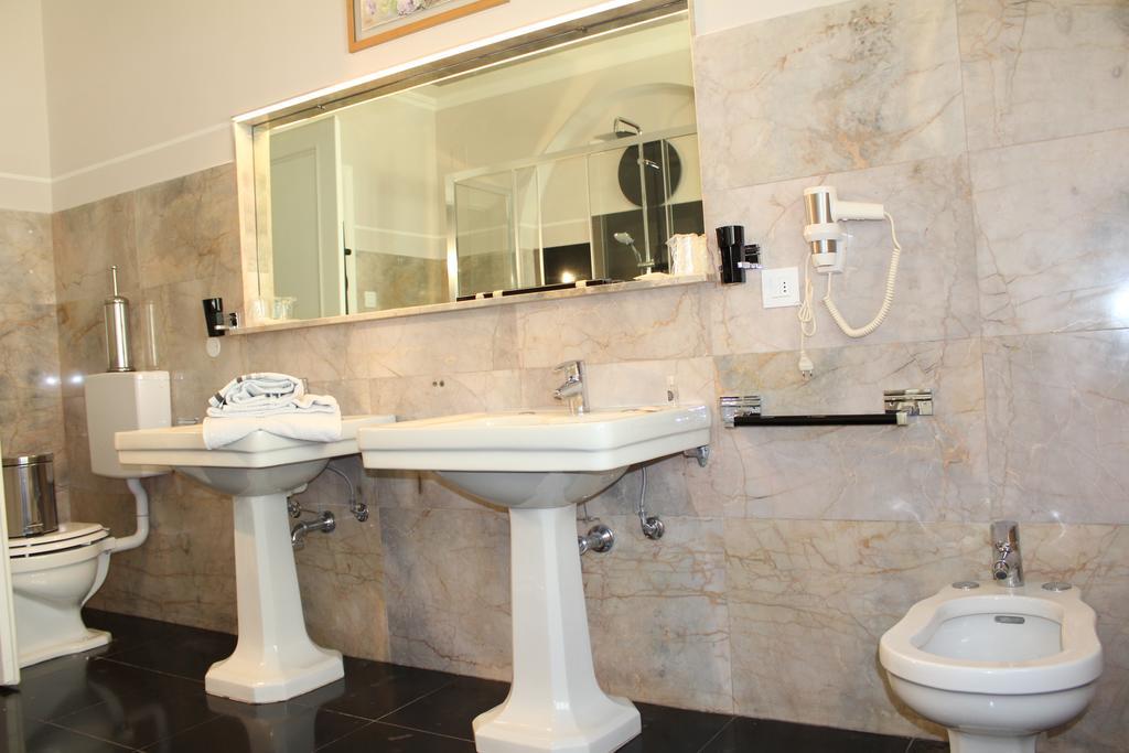 B&B Cangrande Di Danese-Viviani Verona Buitenkant foto